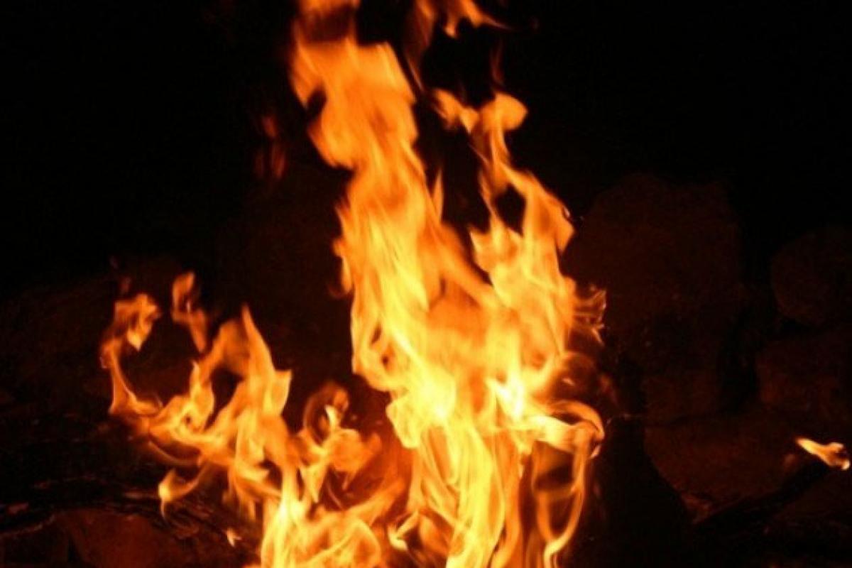 Malkapur woman sets kids, self ablaze over financial woes