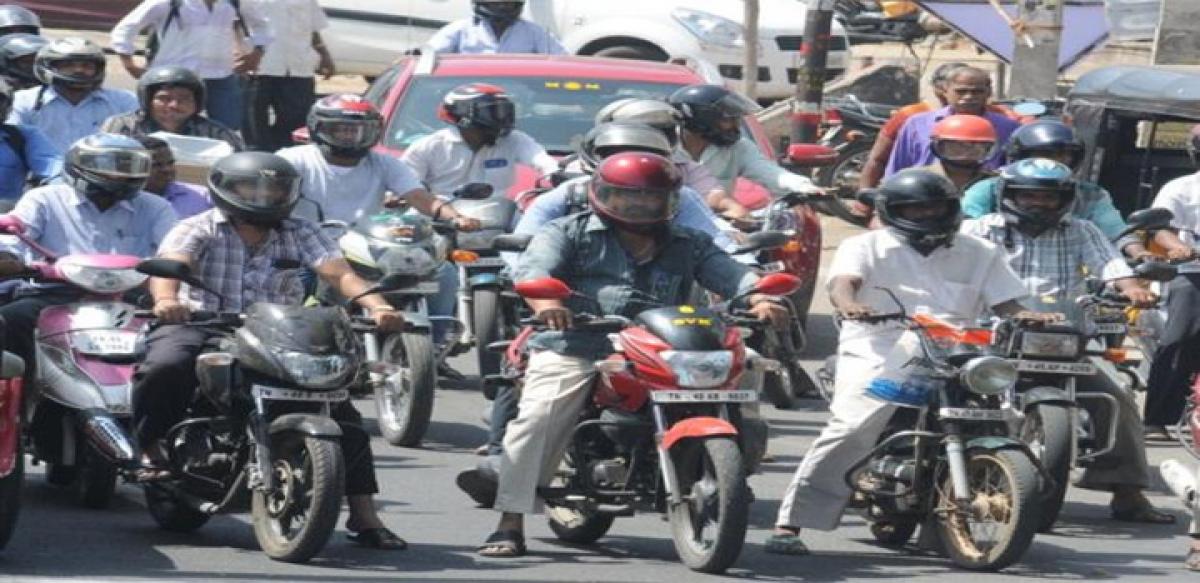 Telangana govt lauded for enforcing helmet rule