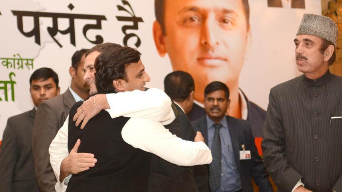 Oppn rattled by SP-Cong pact, BJP out to fool people: Akhilesh