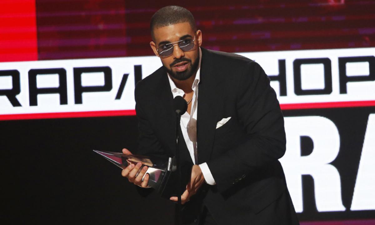 AMA 2016: Drake wins his first AMA, Green Day takes a dig at Trump