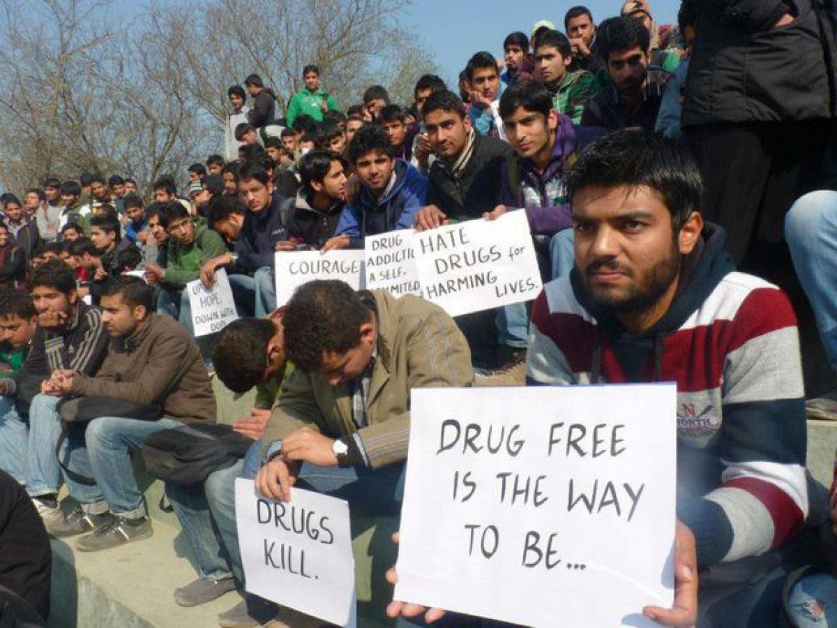 Kashmirs youth take to newer protests