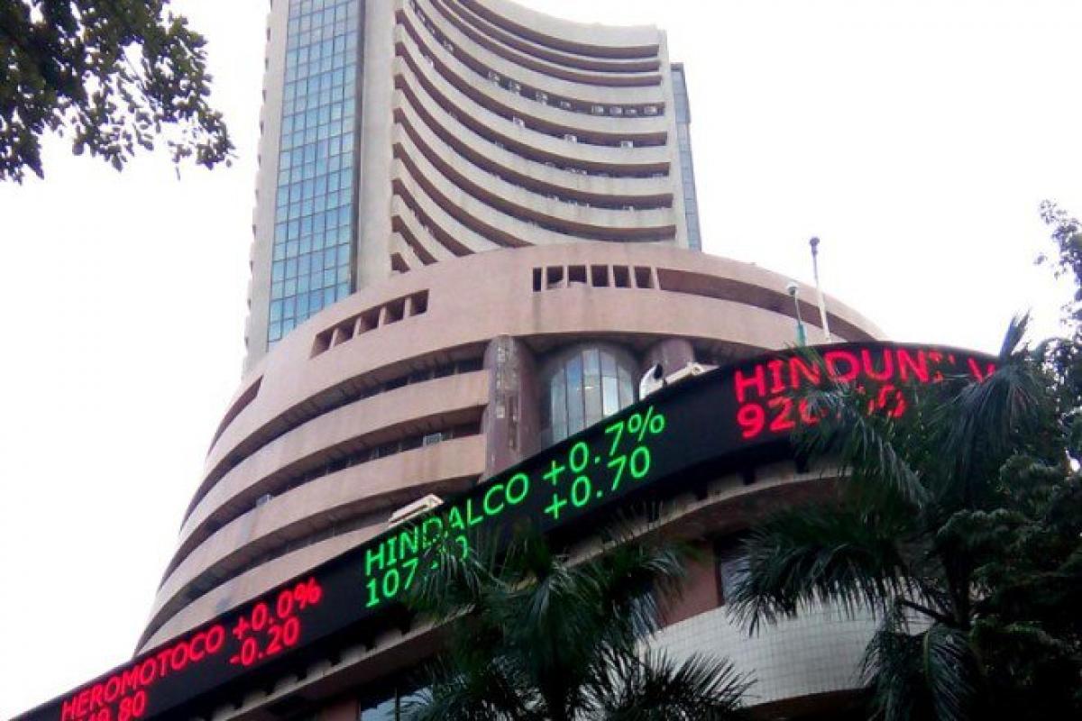 Sensex largely flat ahead of RBI monetary policy meet