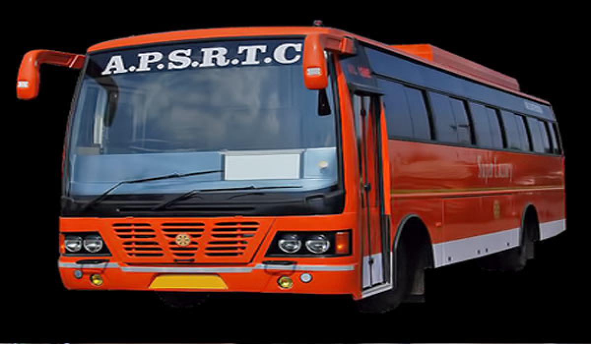 APSRTC ready to cut services to Telangana
