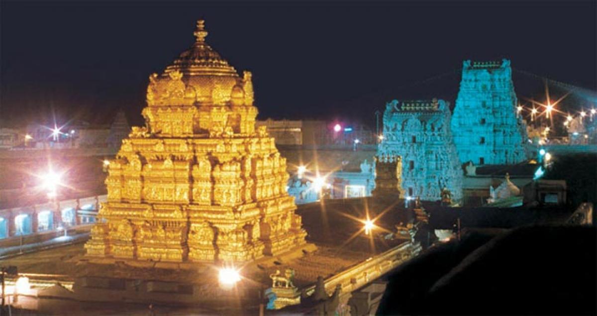 Devotees throng Telangana Tirumala Devasthanam