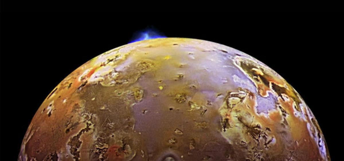 Huge lava waves spotted on Jupiter moon Io