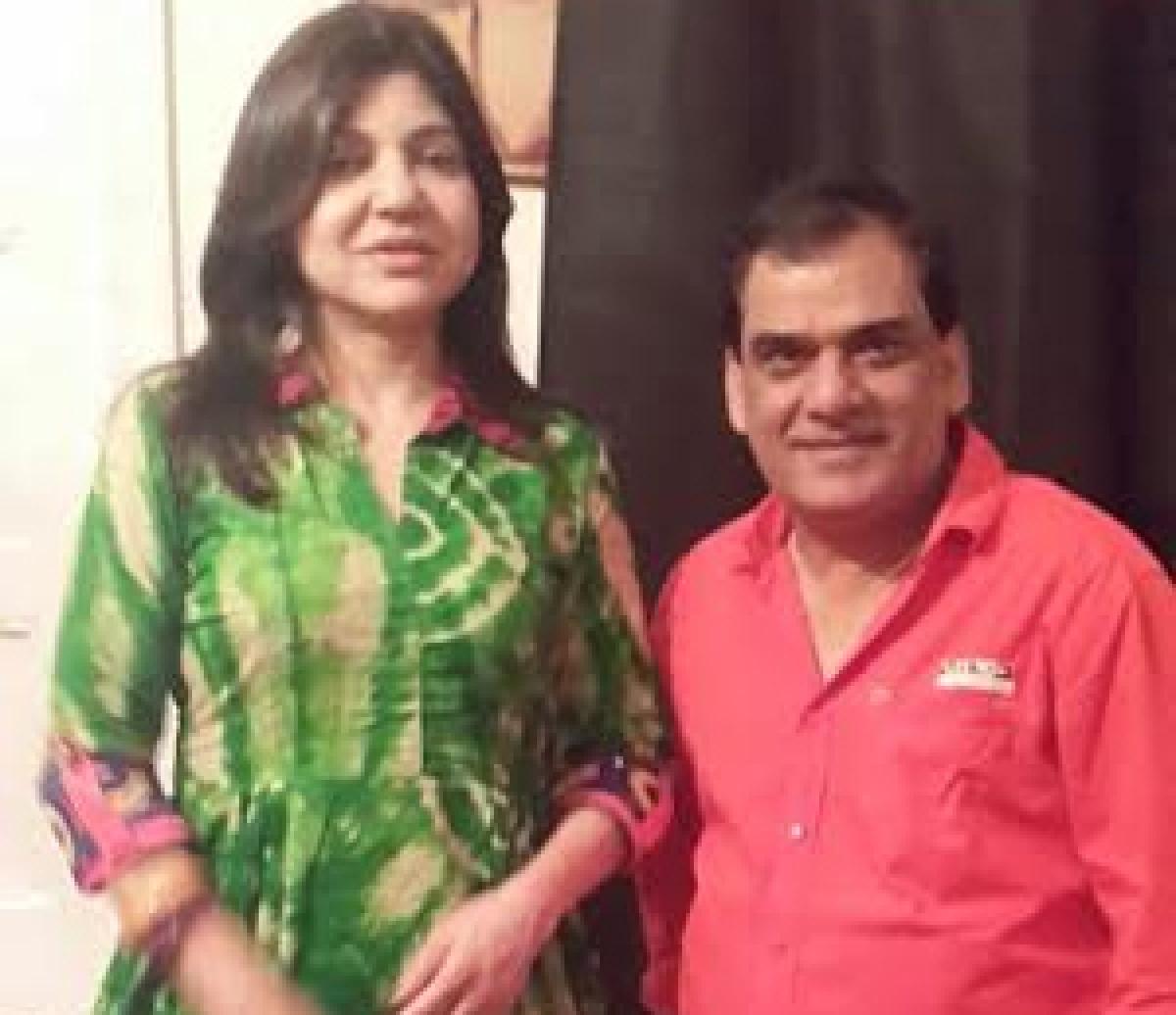 TV Actor Gopi Bhalla has a huge crush on Legend singer Alka Yagnik