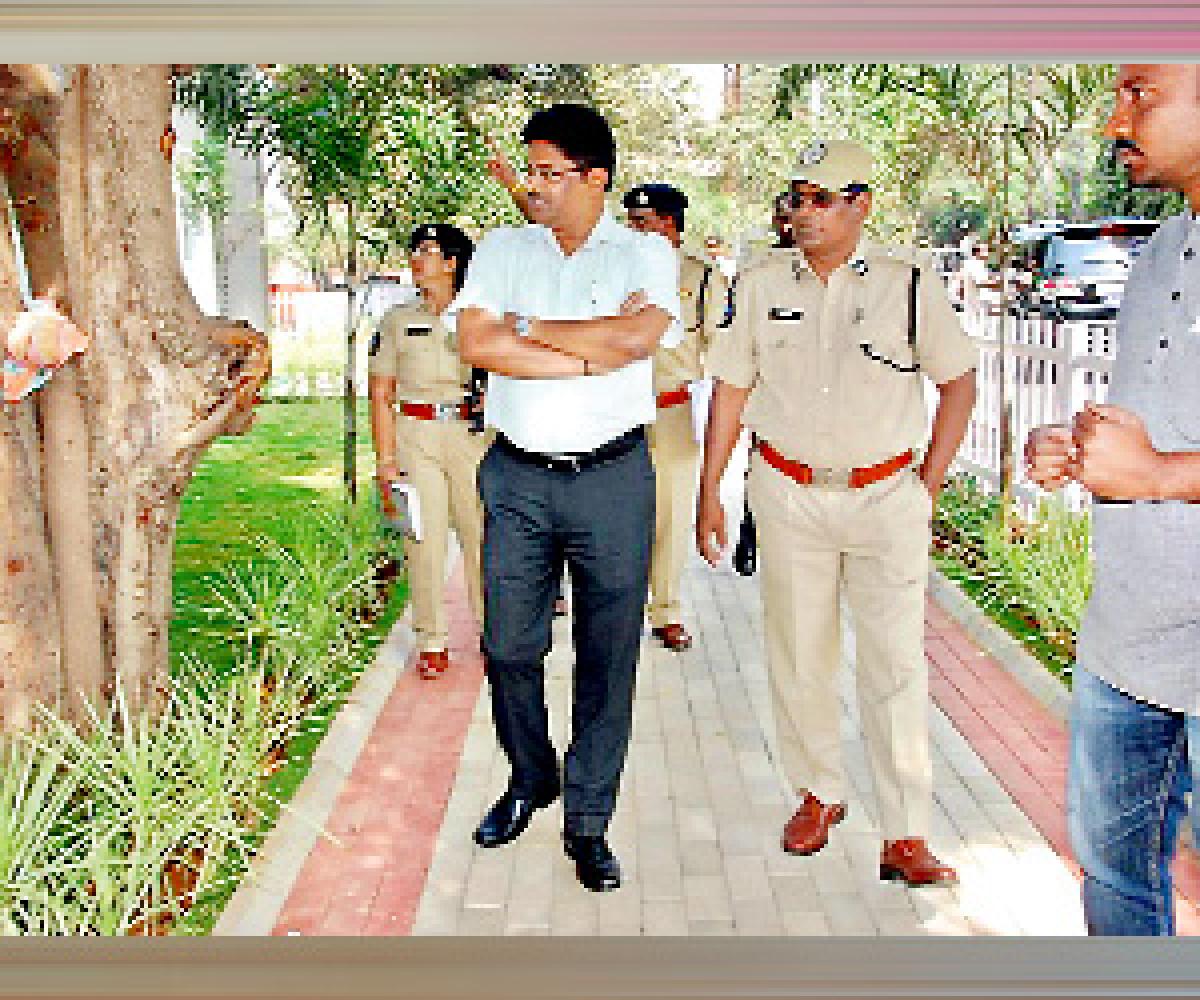 DGP pays visit to model police station