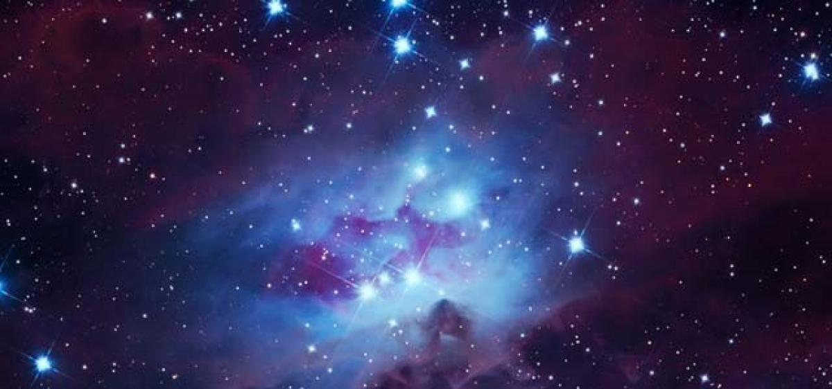 Rare luminous nebula poses cosmic puzzle