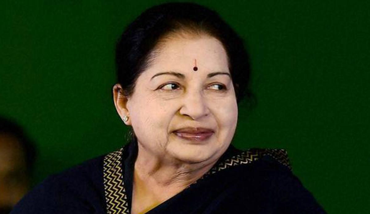 Tamil Nadu CM Jayalalithaa is under observation 