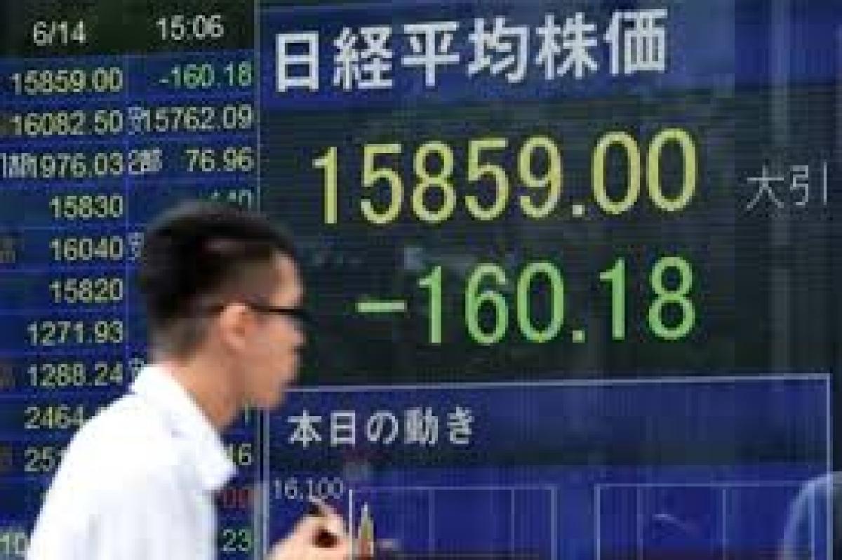 Asian Shares Down As Investors Seek Safe Havens Before Donald Trump-Xi Jinping Meet