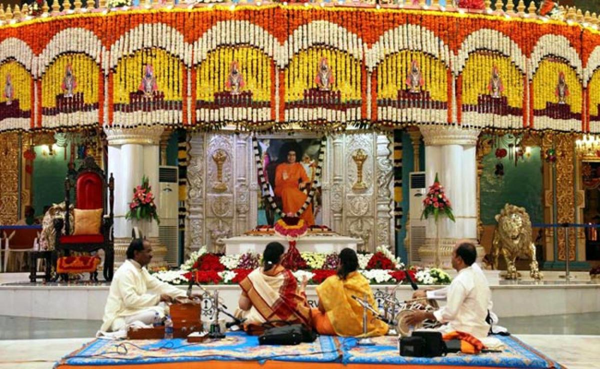 Ashadi Ekhadasi Festival at Prashanthi Nilayam photos