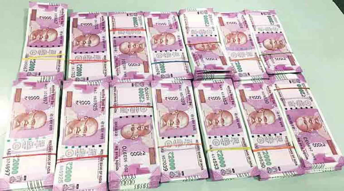 Rs 17.30 lakh cash in Rs 2000 notes seized, one detained in AP