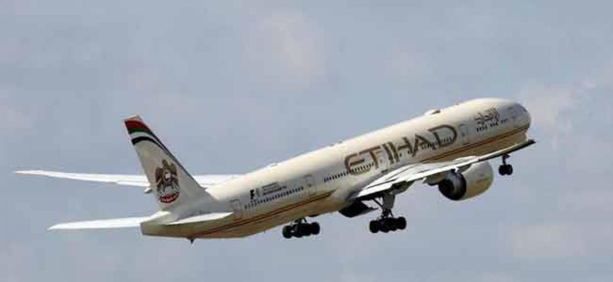 Top execs of UAEs Etihad to quit but airline says committed to strategy