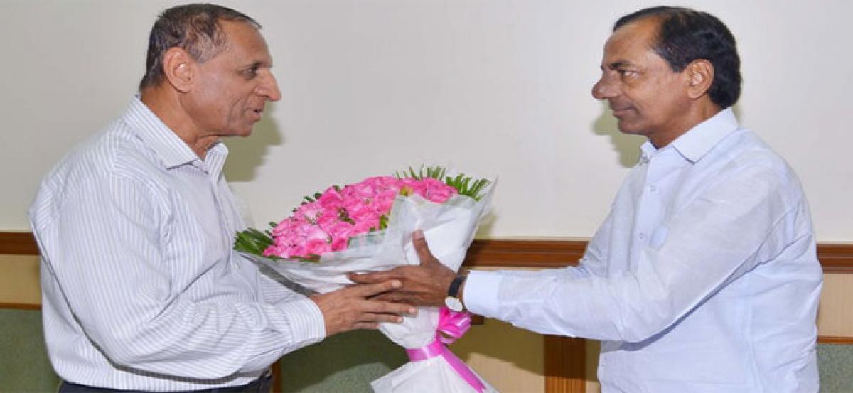 Chief Minister  K Chandrashekar Rao meets Governor