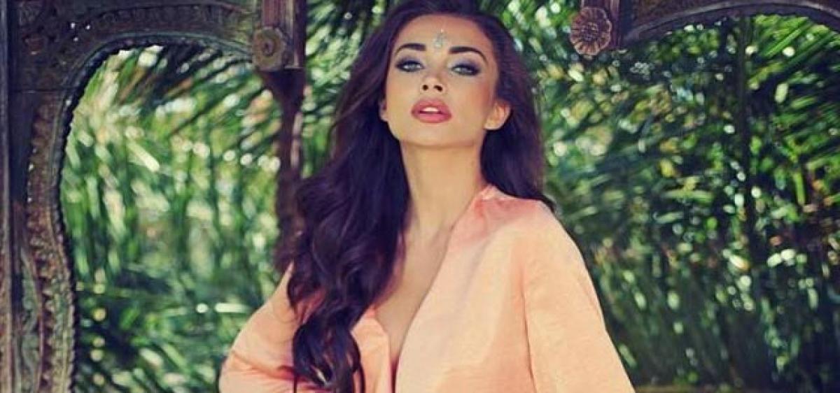 Amy Jackson in Queen remake