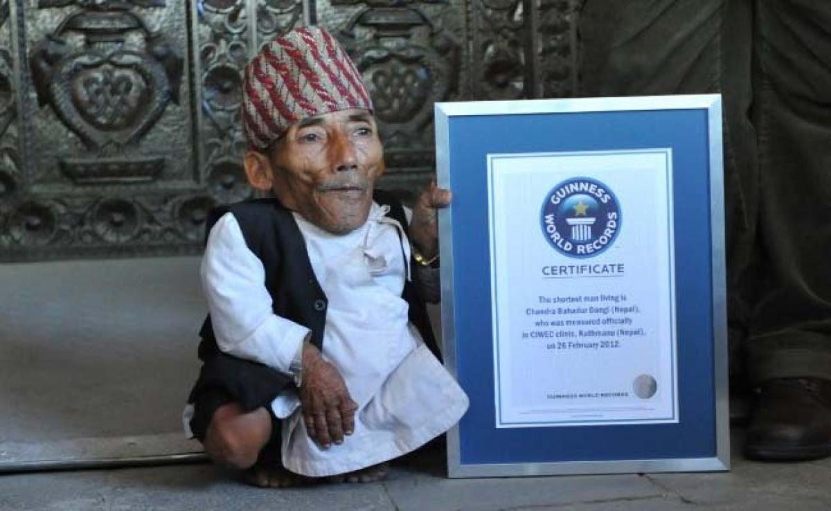 Worlds Shortest Man Dies Aged 75