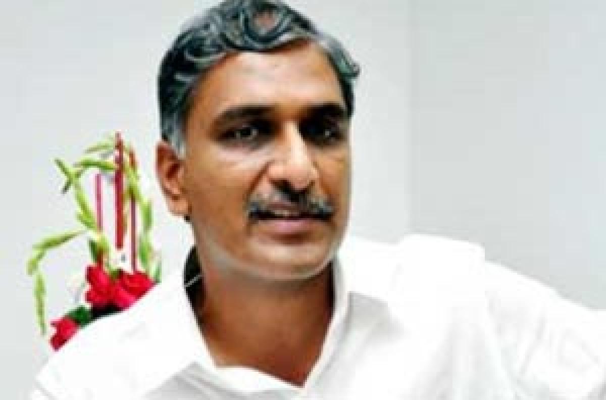 Harish taps AP govt  on Pulichintala woes