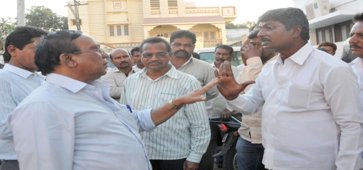 Efforts on to resolve differences in CPM Warangal Urban dist unit