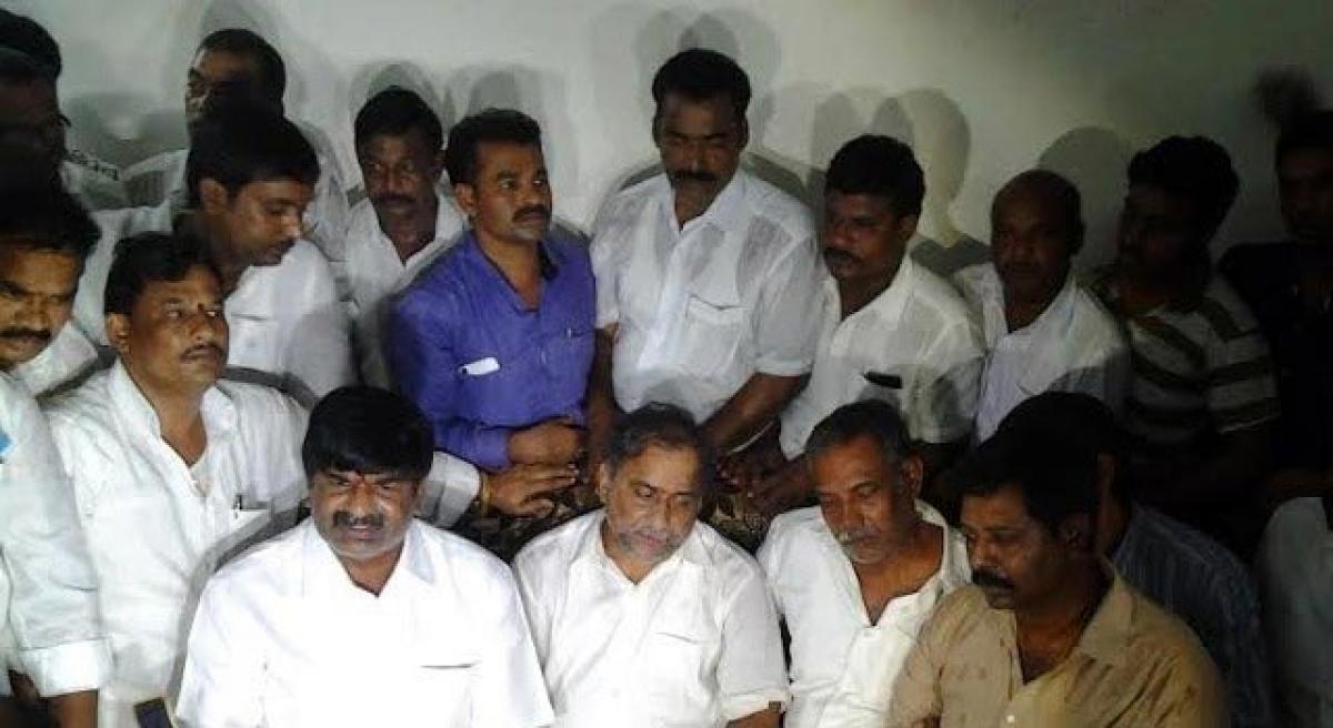 Mudragada ends fast alleges high-handedness by police