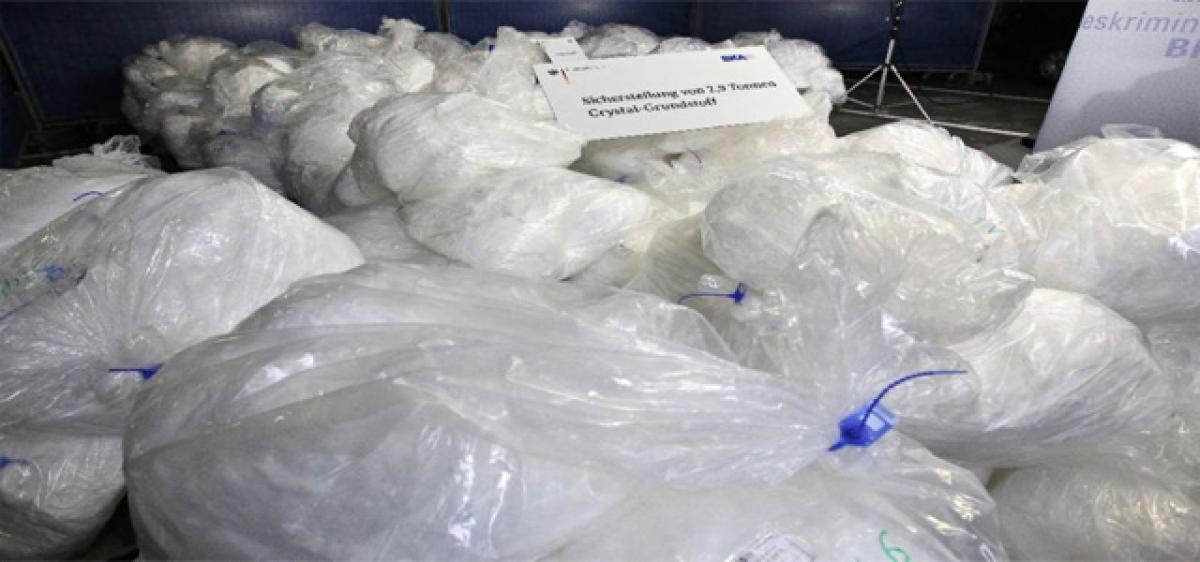 Amphetamine lab busted; drug worth 2.5 cr seized