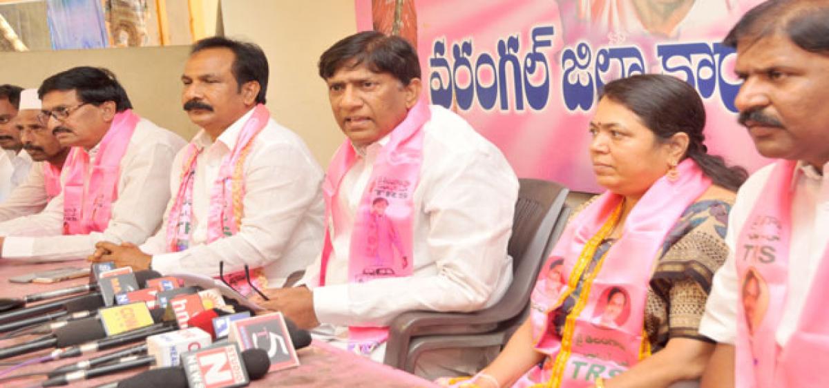 TRS leaders go euphoric over state budget