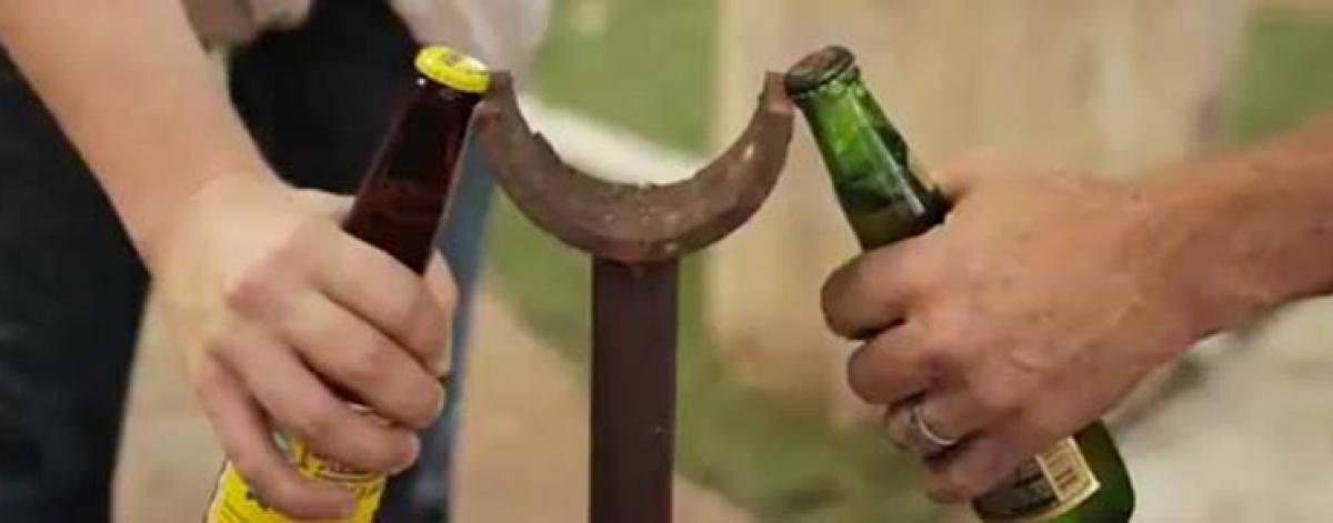 How to open a beer bottle without opener