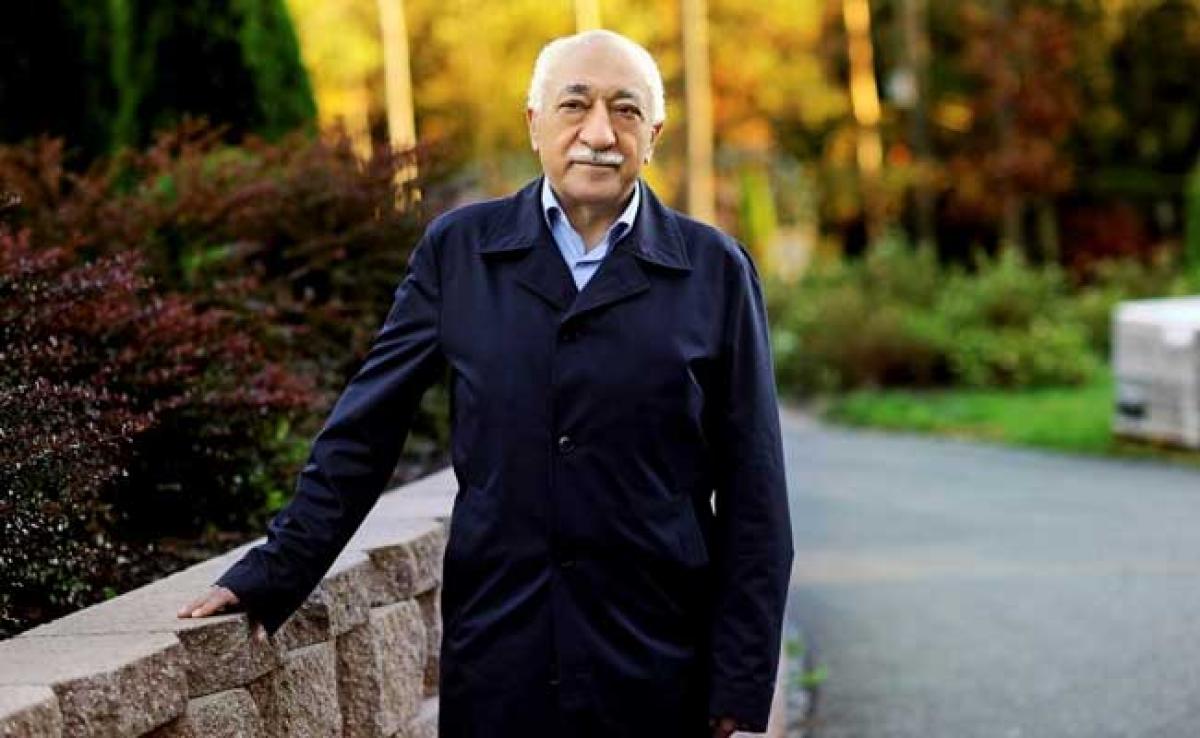 Turkey Detains Senior Fethullah Gulen Aide After Coup Attempt