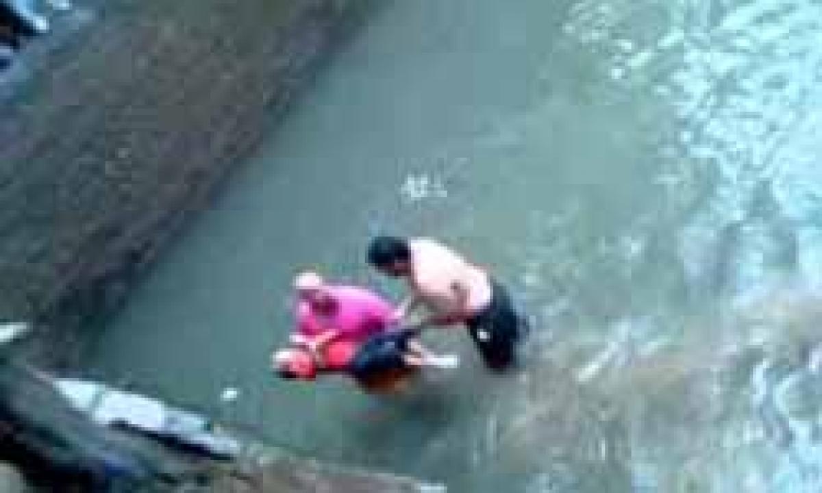 Two Pallarigudem kids drown in village tank