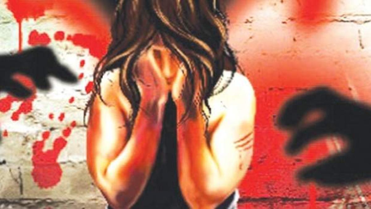 Woman gangraped by 8 men while she was house hunting with husband