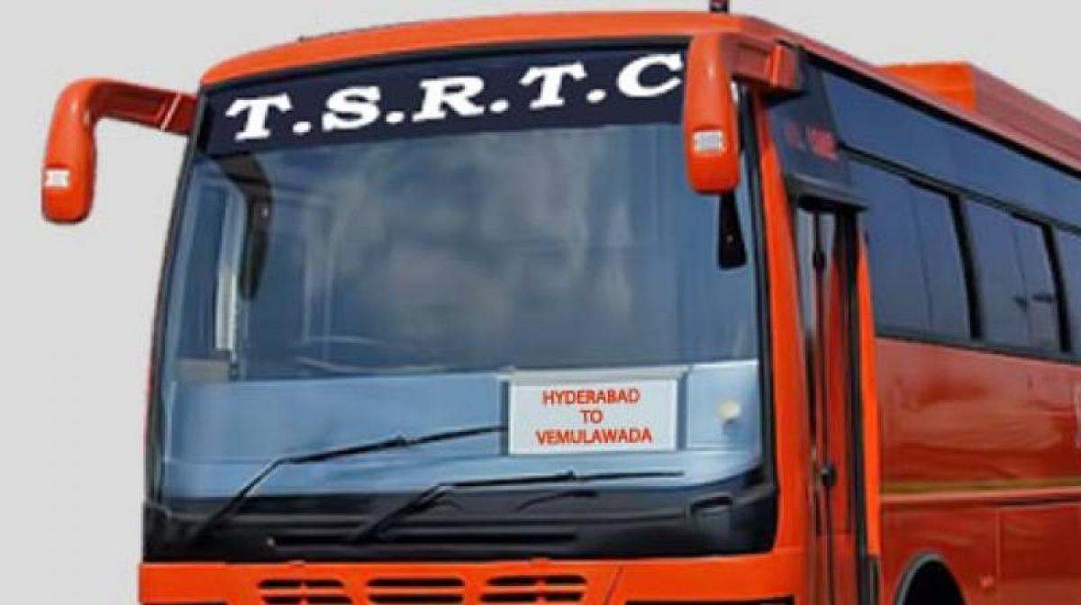 1300 Telangana villages have no public transport bus facility
