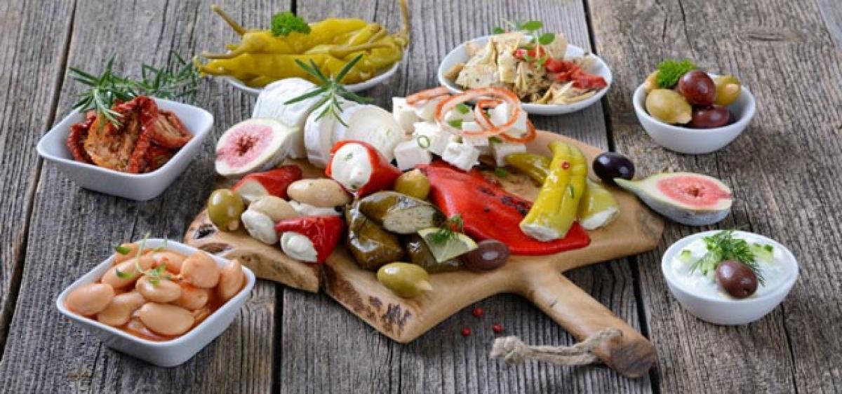 Mediterranean diet helps treat HIV, diabetes patients
