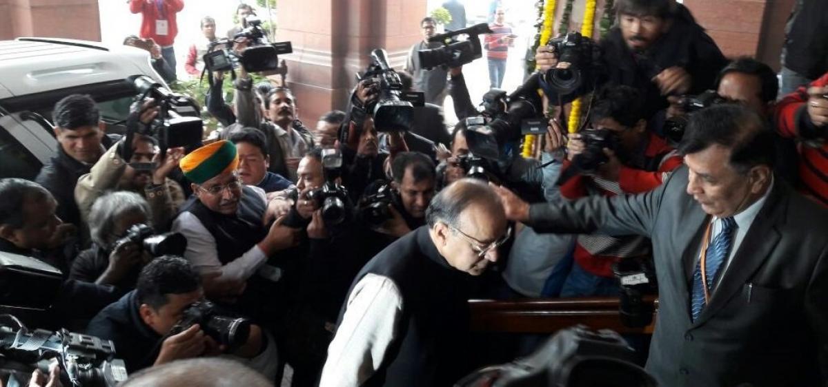 Jaitley announces Rs 8,000 cr infrastructure fund for dairy farmers