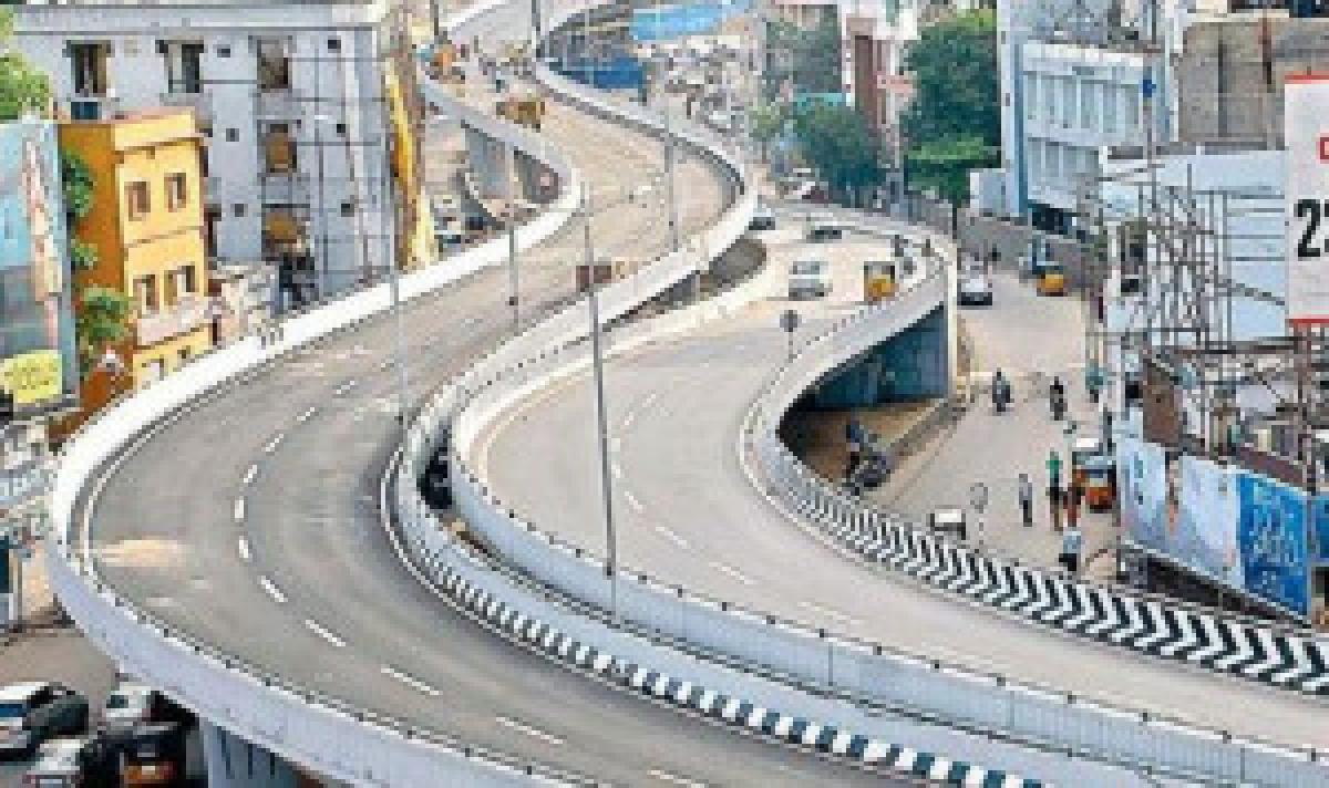 TS govt plans to solve the traffic issues in Hyderabad