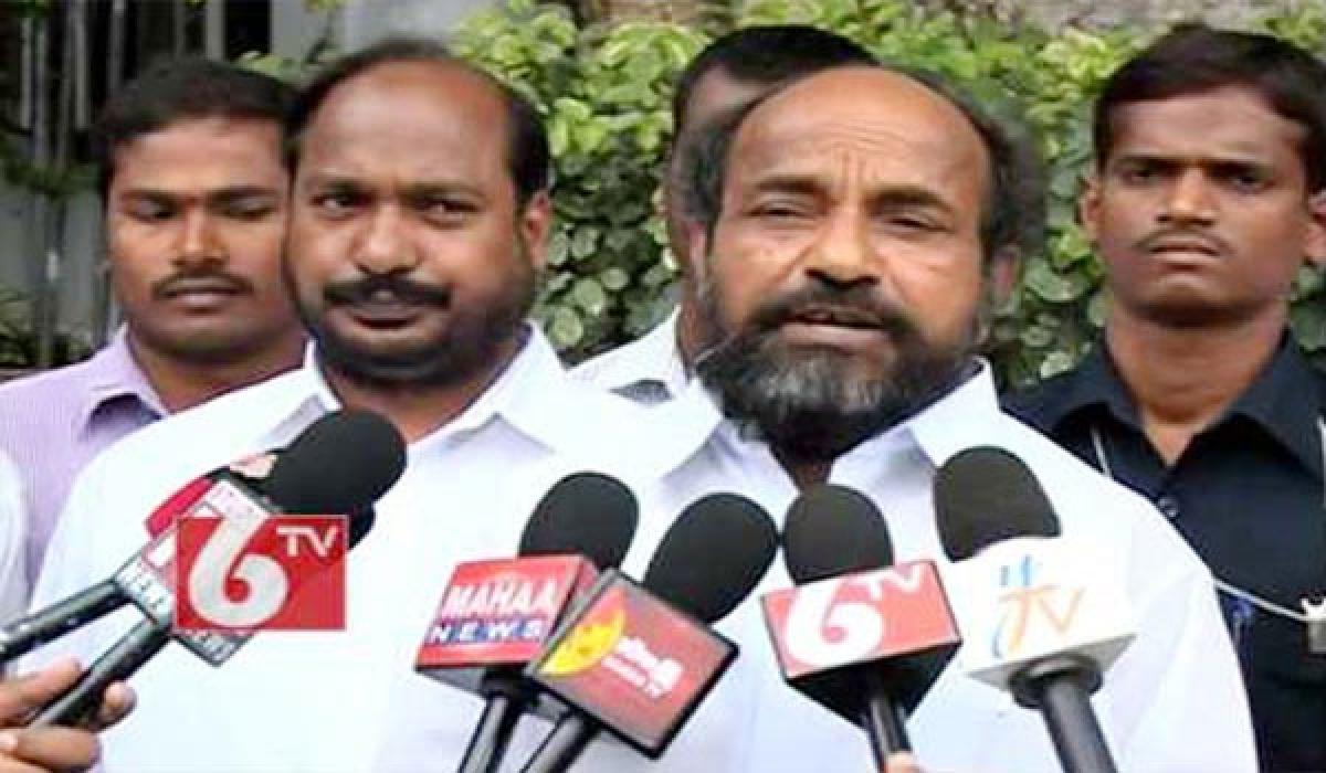 Krishnaiah demands increase  in quota for BCs