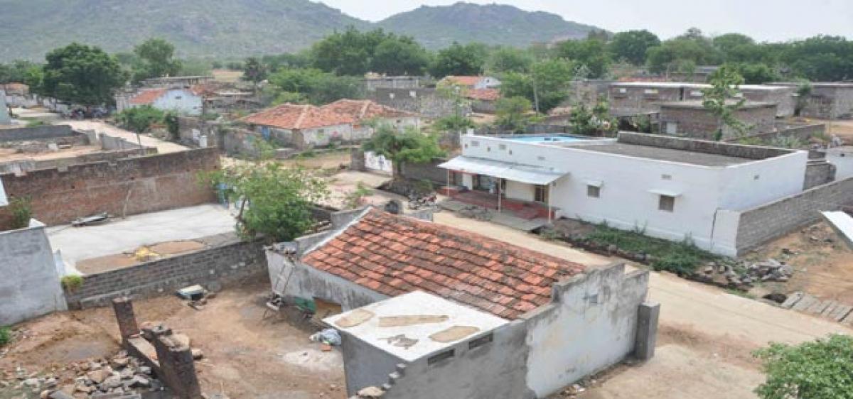 One village in two districts faces too many problems