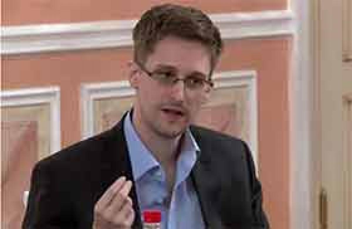 Smartphones can be hacked with just 1 text: Snowden