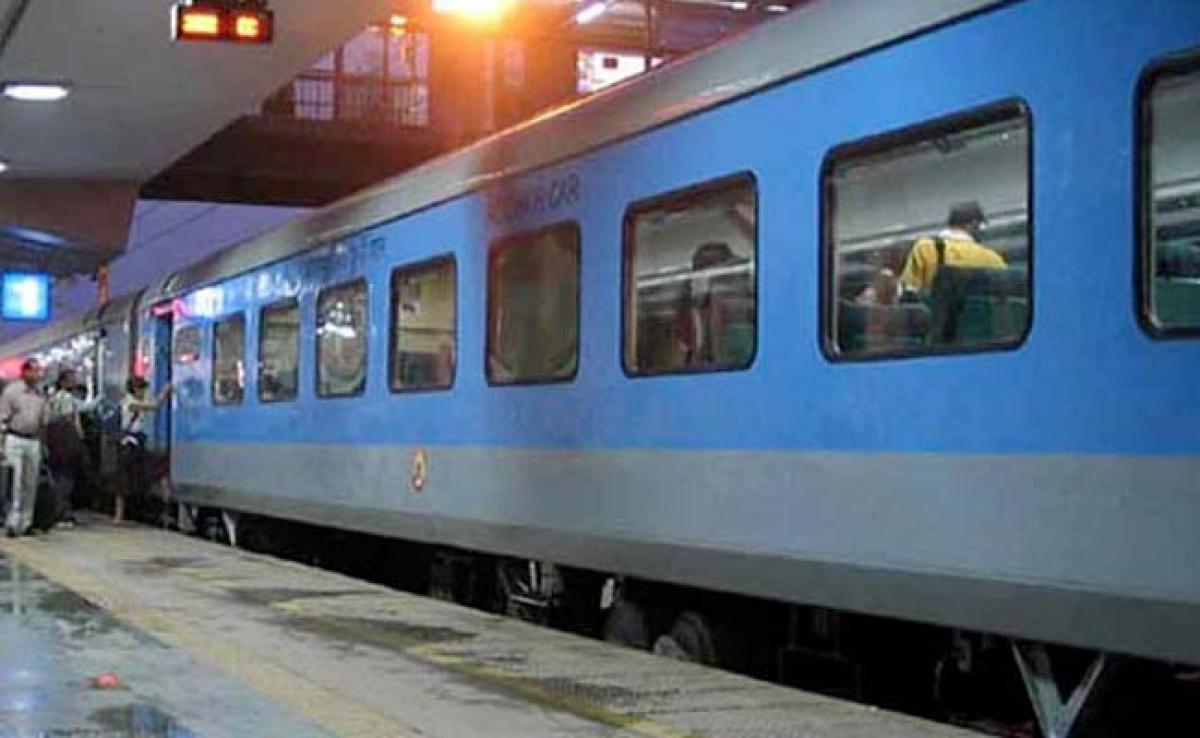 No Service Charge On Train E-Ticket Till June 30