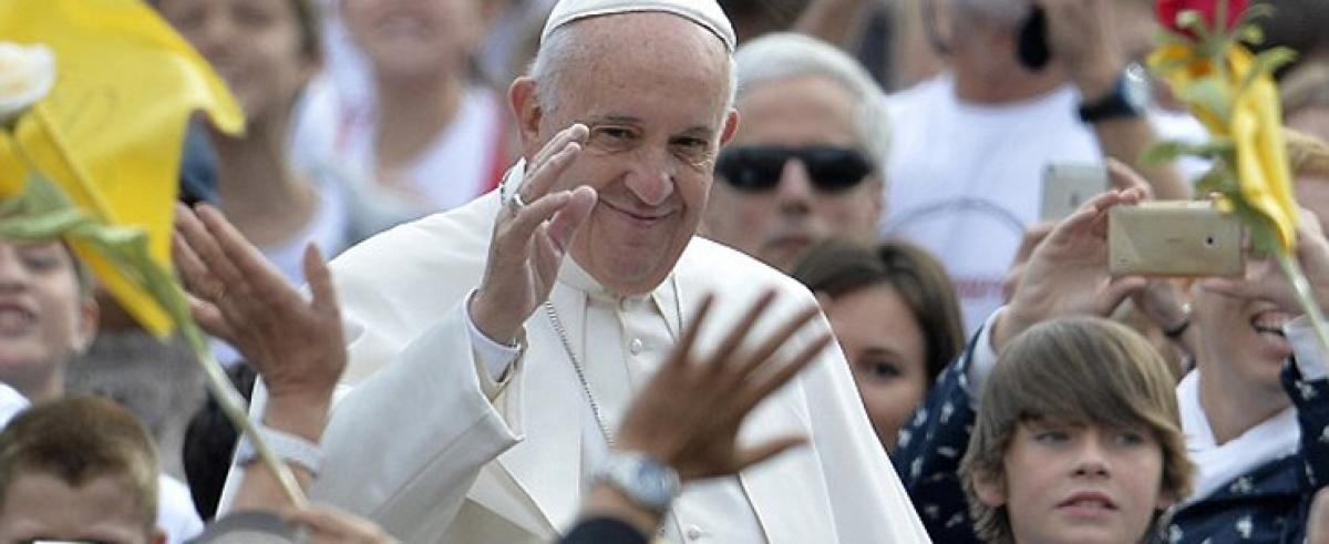 Pope meet not anti-gay: Vatican