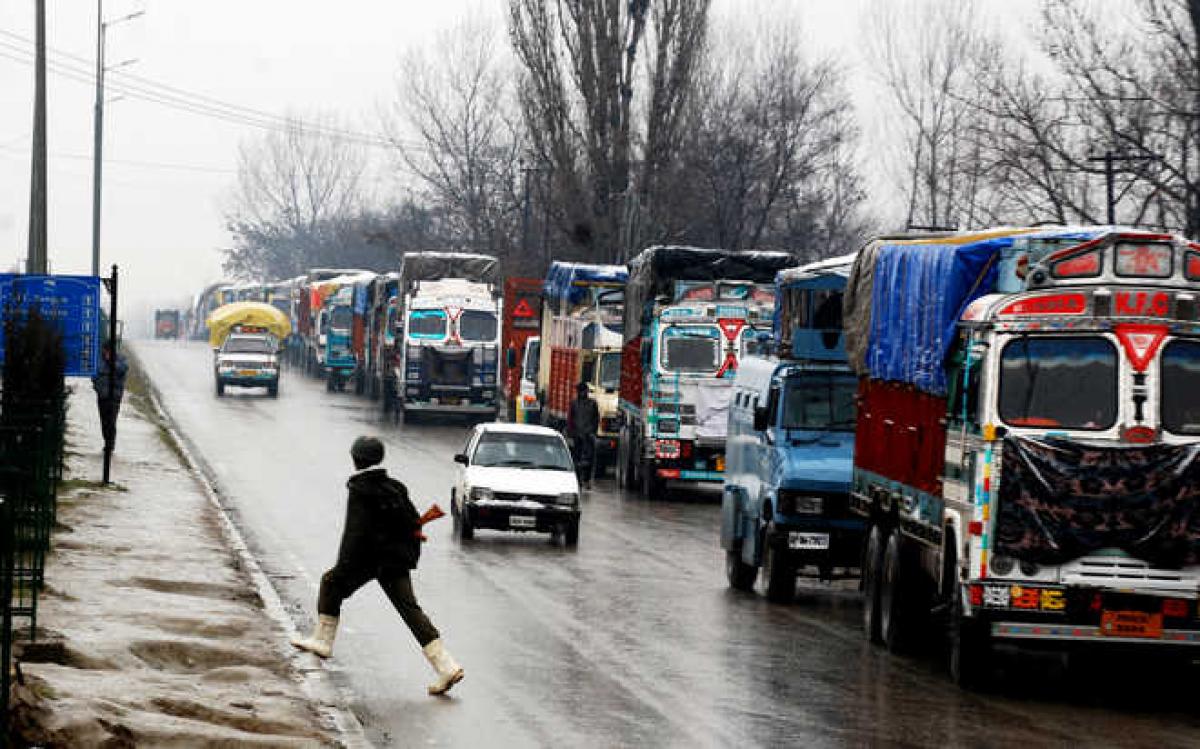 Jammu-Srinagar highway closed