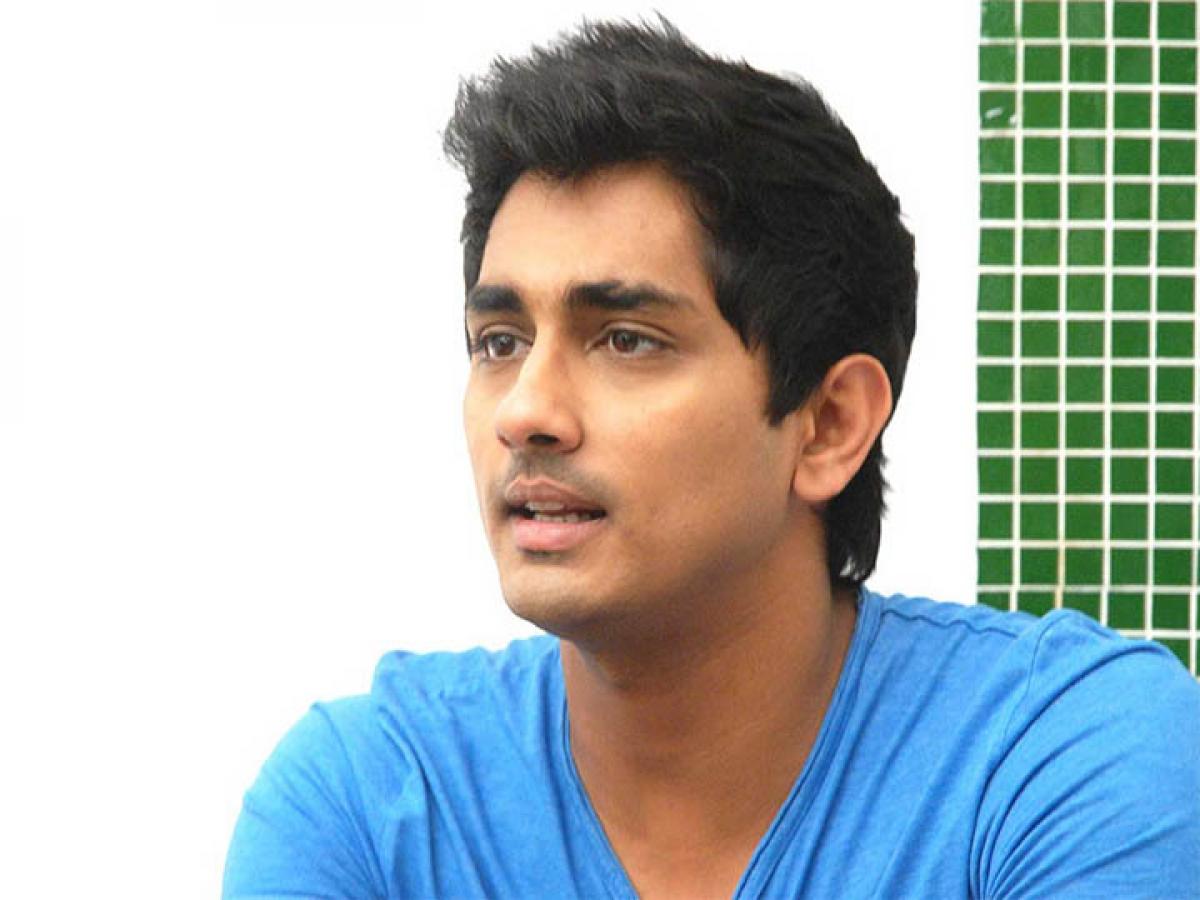 Siddharth forced to leave house due to Chennai Rains