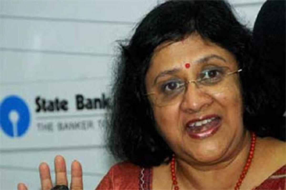 SBI Chief pitches for teaser loans, ICICI differs