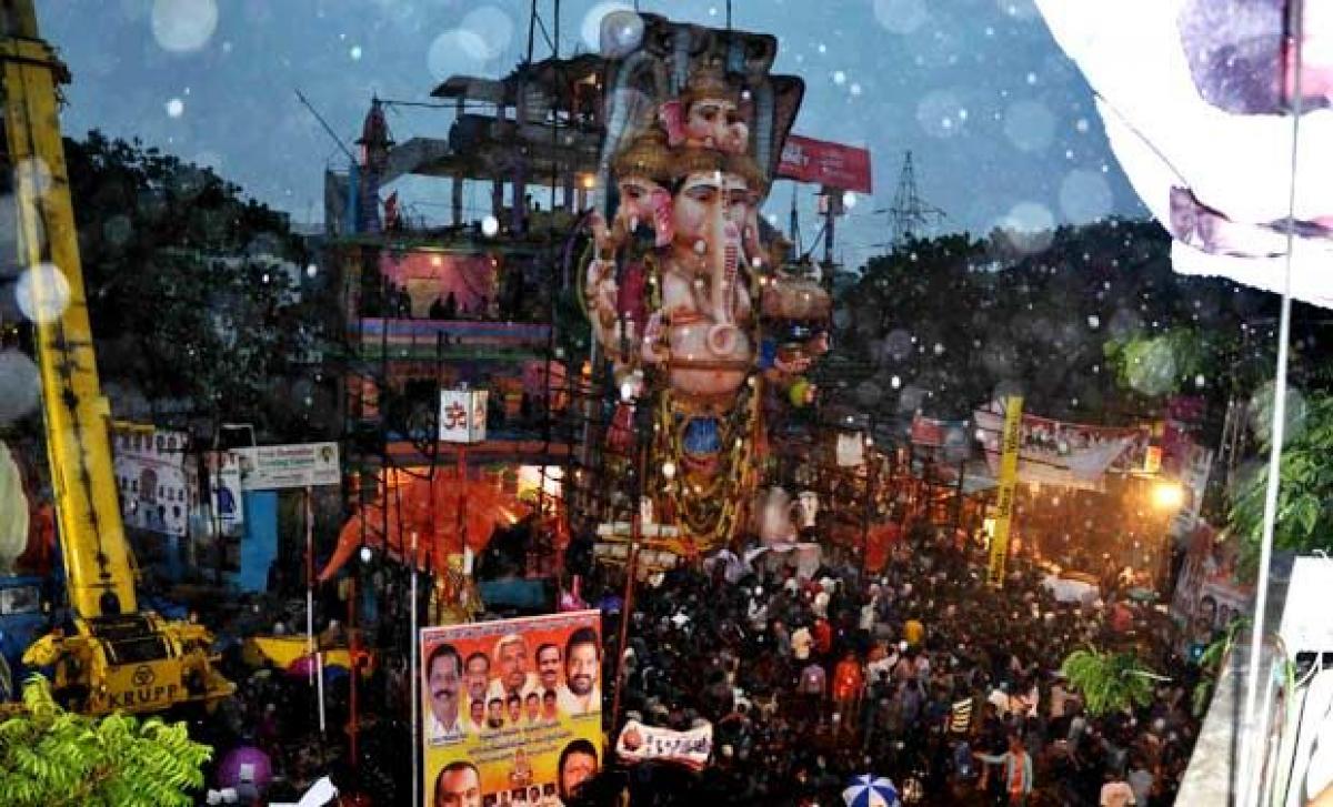 Ganesh procession underway in Hyderabad amidst downpour