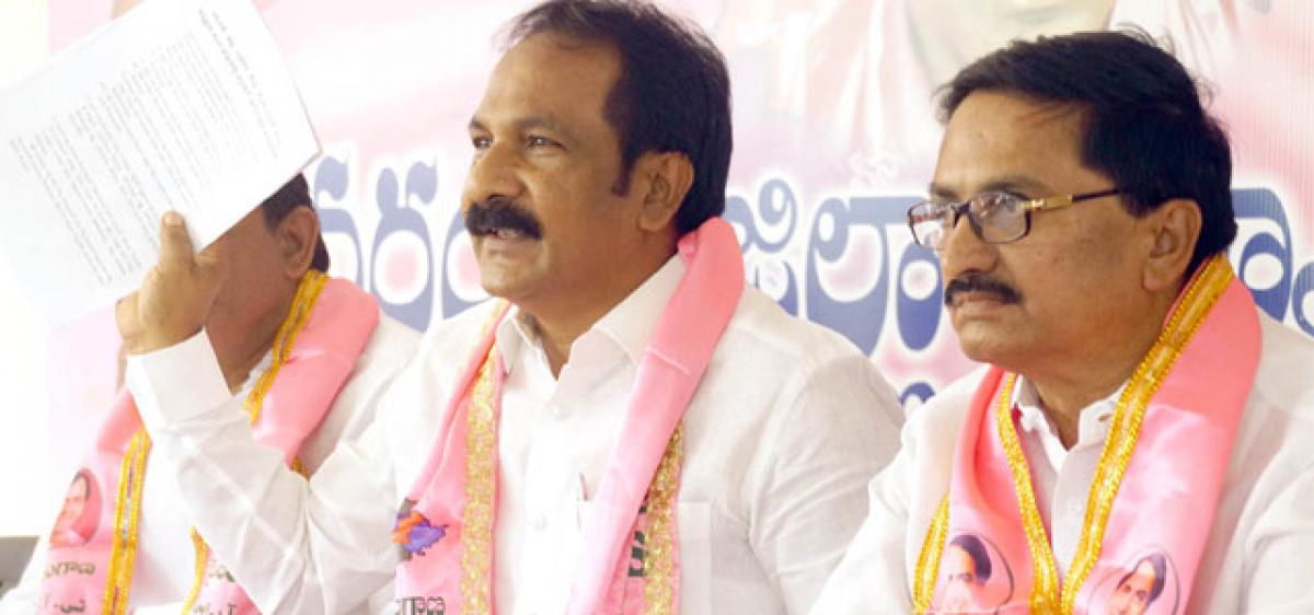 TRS accuses DCCB chief of graft
