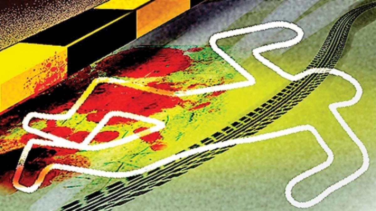 Karimnagar: Two killed in road mishap