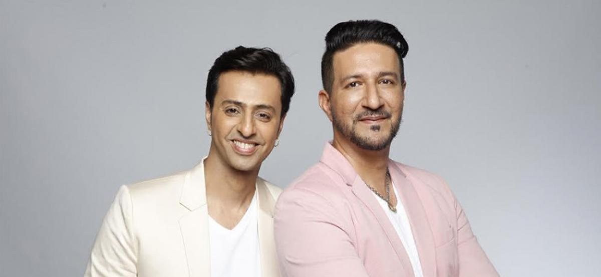 Youtube creator, Siddharth Slathia & Salim-Sulaiman release their latest single.  