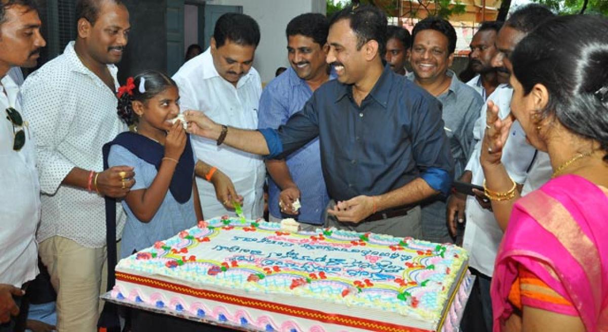 Thulasi Yogish celebrates birthday