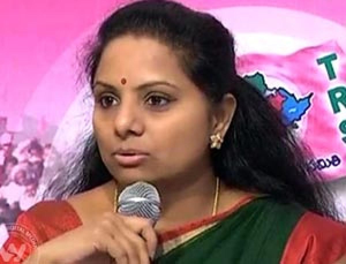 Riled by delay, Kavitha fires salvo against Naidu 