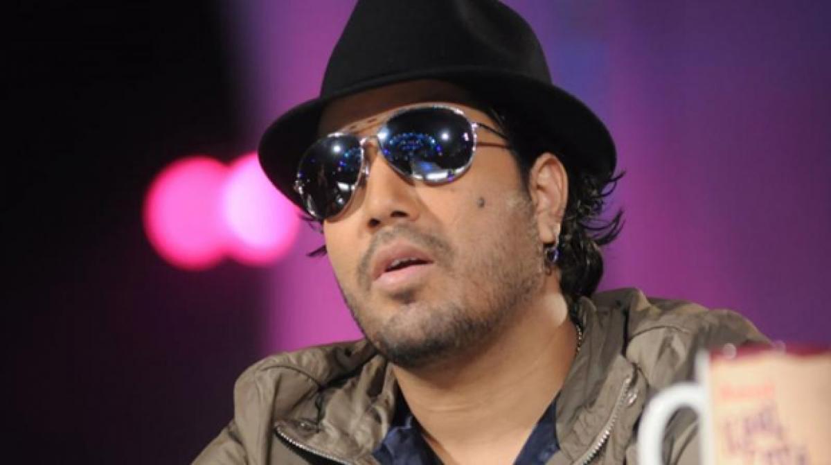 Model accuses singer Mika Singh of molestation