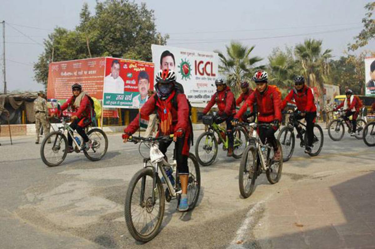 Monks, kung fu nuns on cyclethon for eco conservation