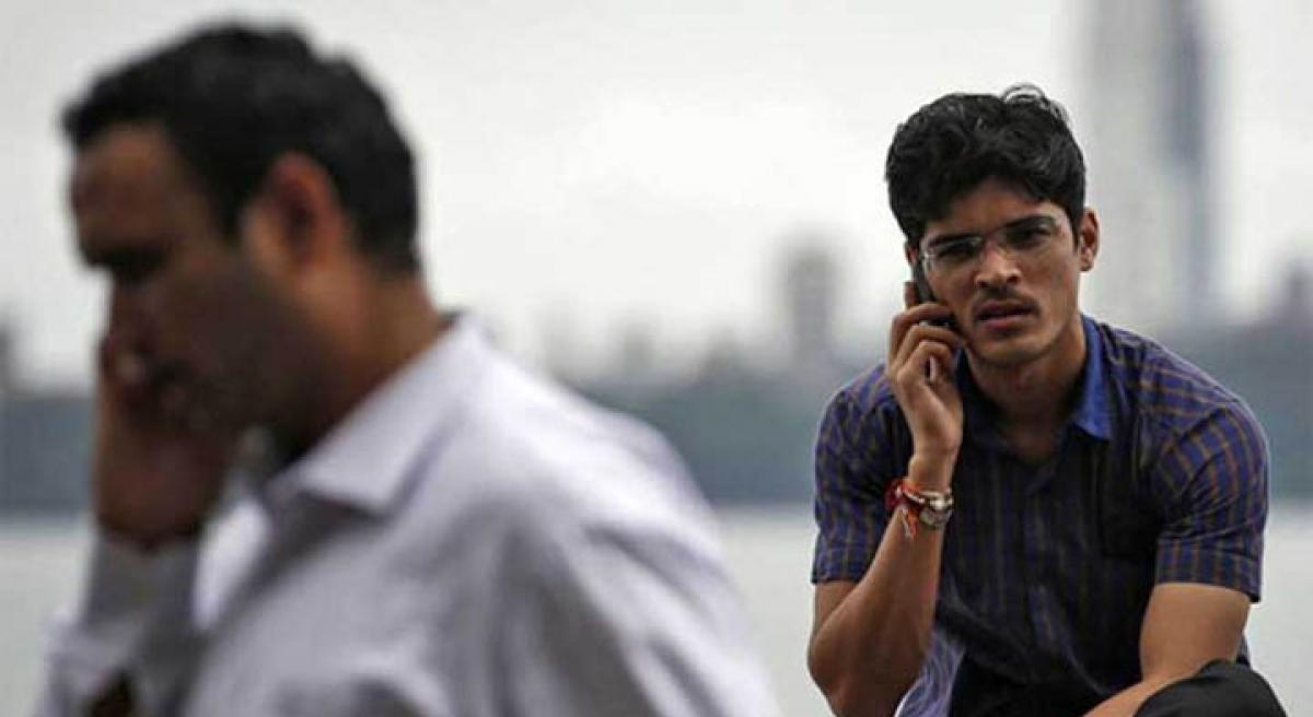 TRAI slams mobile operators over high call drop rates